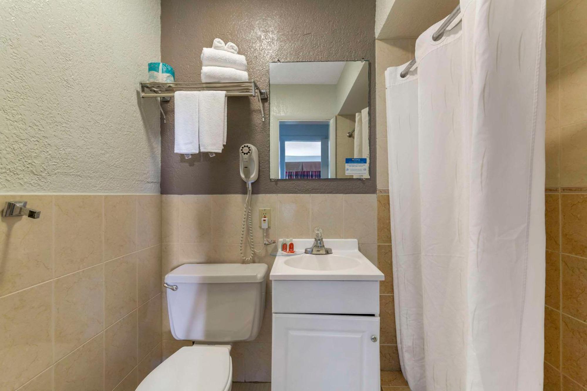 Fort Lauderdale Gardens Inn & Suites Ft Lauderdale International Airport Голлівуд Екстер'єр фото